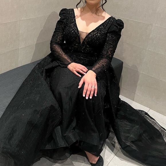 Formal black dress - Picture 3 of 4